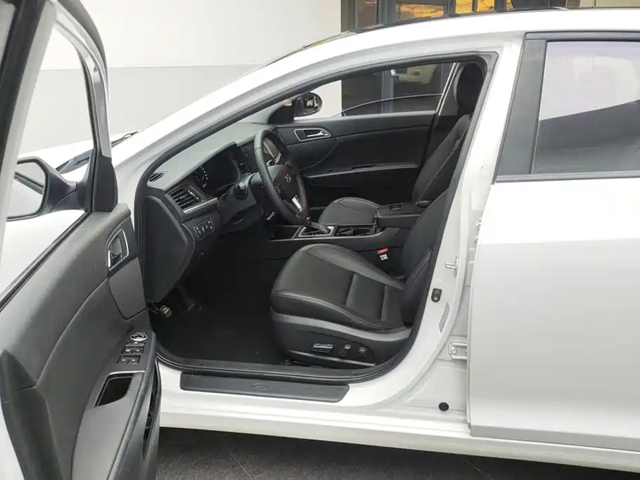 Hyundai Mistra — миниатюра 9