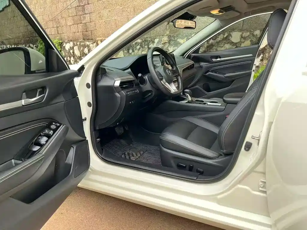 Nissan Teana — миниатюра 7