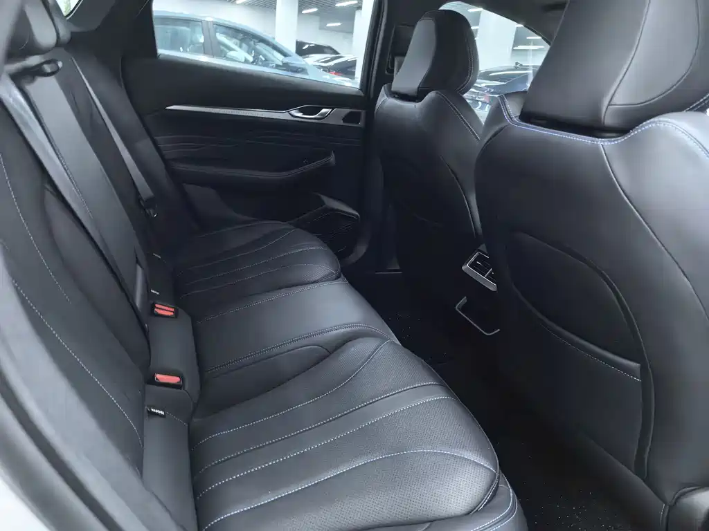 Geely Xingrui — миниатюра 13