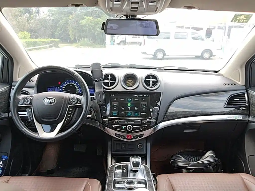 BYD S7 — миниатюра 10