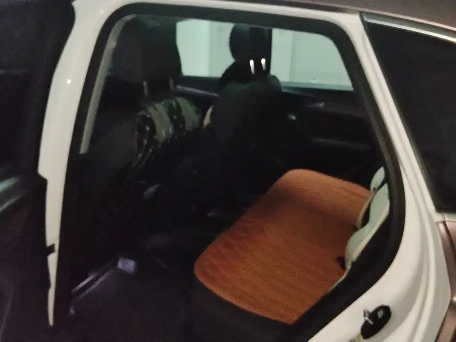 Audi Q5L — миниатюра 11