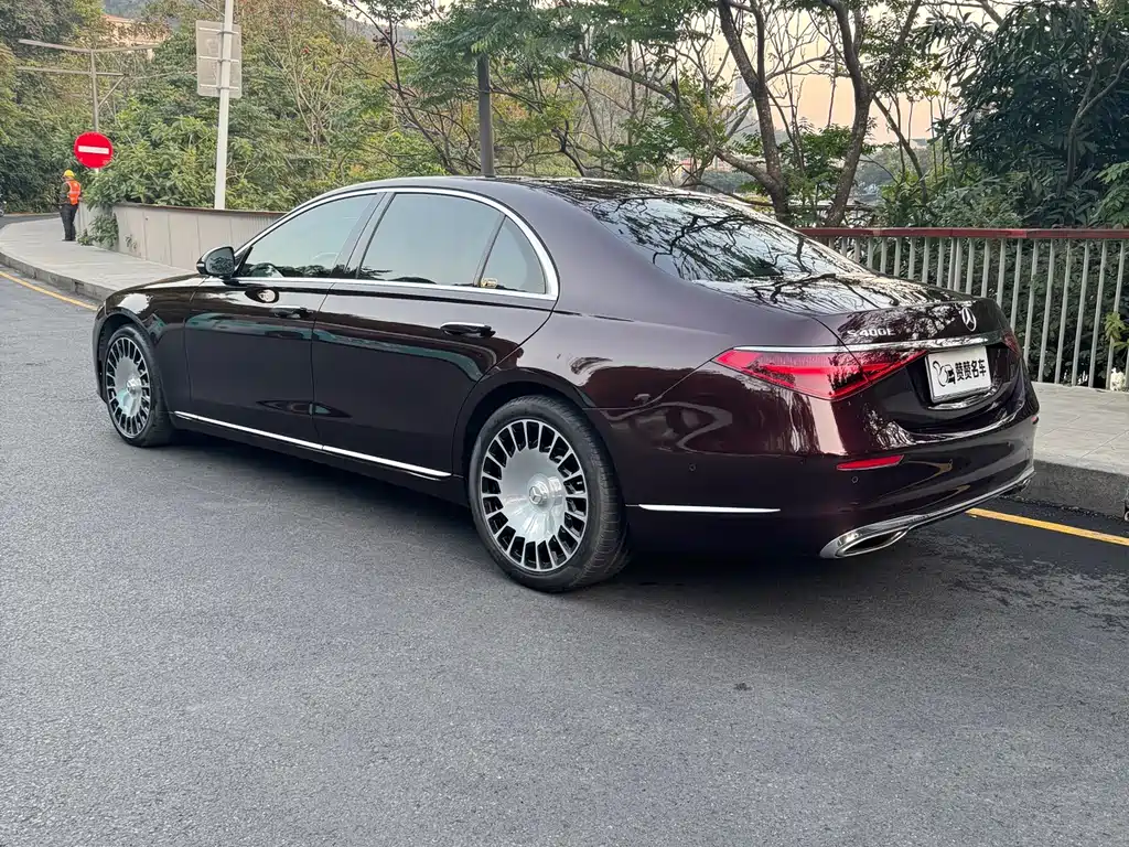MERCEDES-BENZ S CLASS