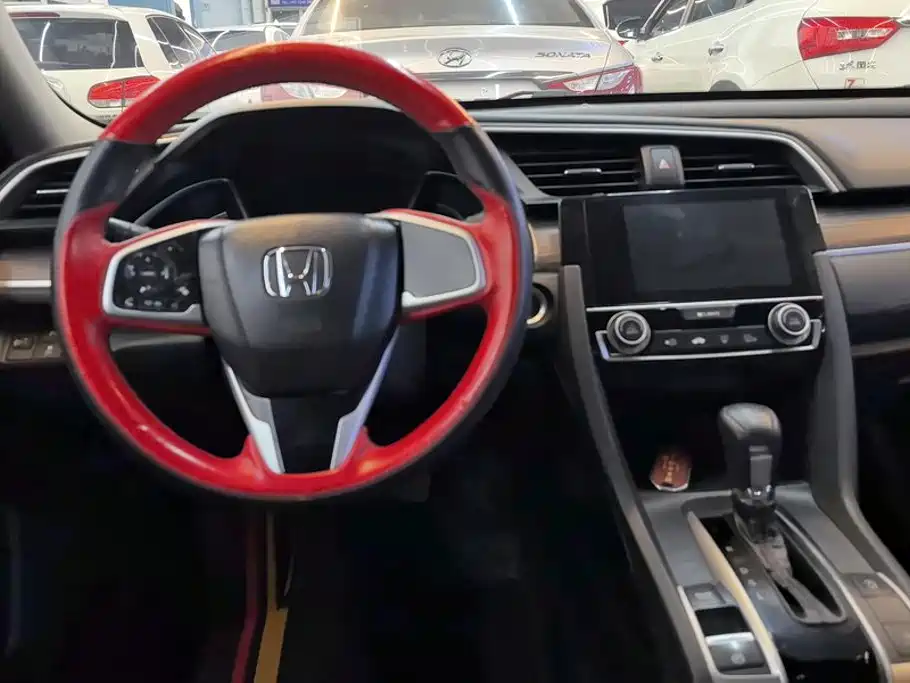 Honda Civic — миниатюра 12