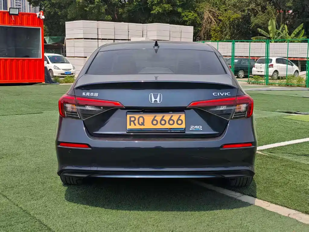 Honda Civic — миниатюра 3