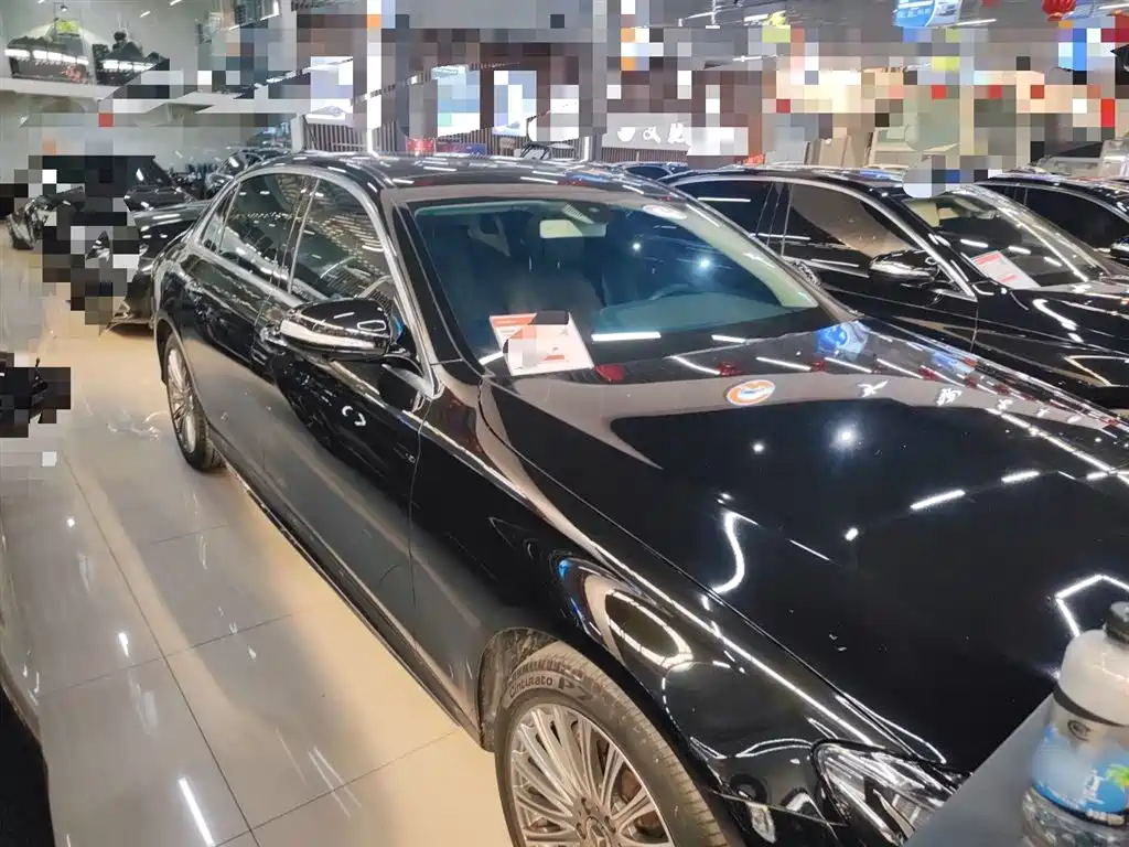 MERCEDES-BENZ E CLASS