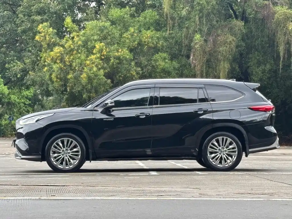Toyota Highlander — миниатюра 20
