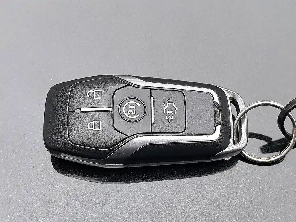 Ford Taurus — миниатюра 19