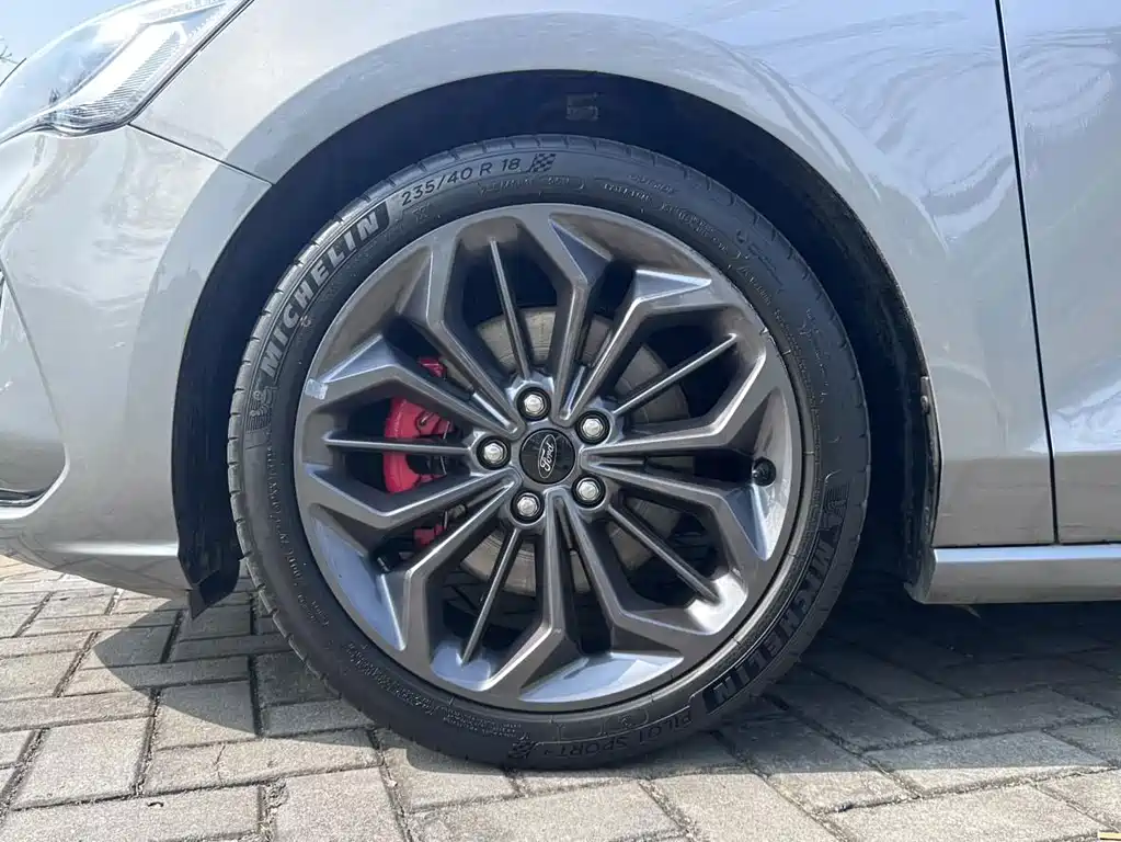 Ford Focus — миниатюра 27