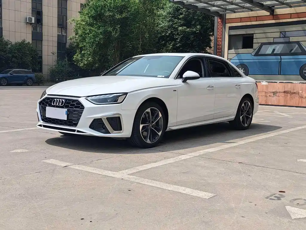 奥迪A4L 2023款 40 TFSI 时尚动感型 2024