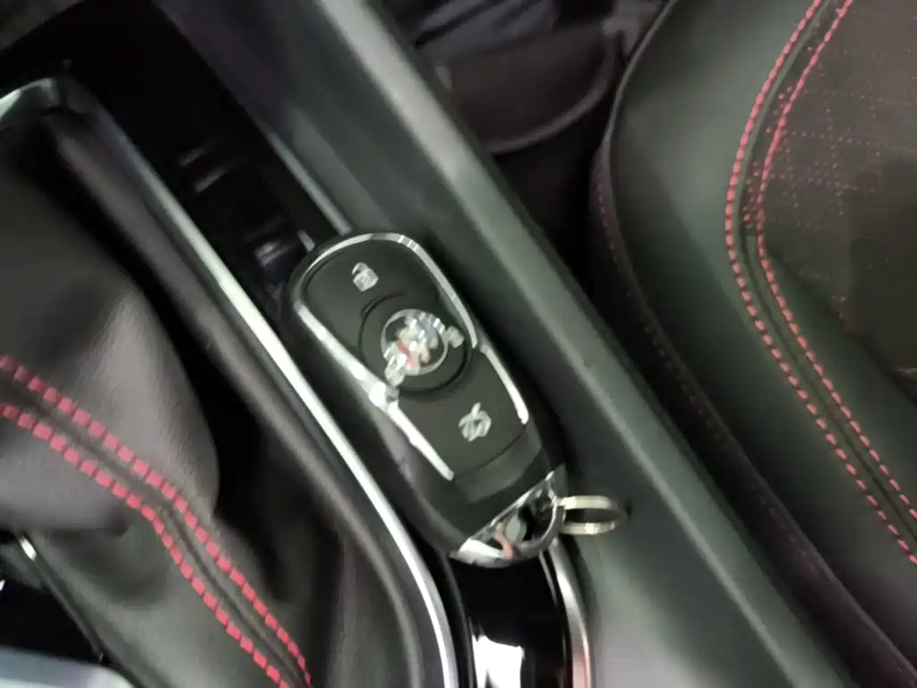 Buick Verano — миниатюра 9