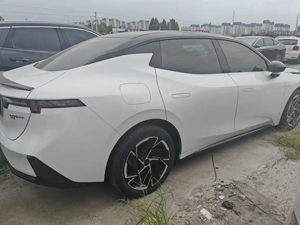 Lynk & Co 07 EM-P — миниатюра 10