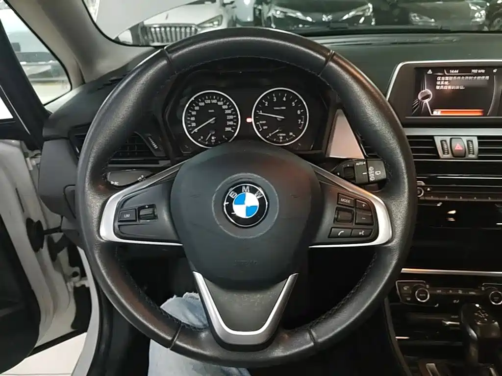 BMW 2 Series Active Tourer (Import) — миниатюра 11