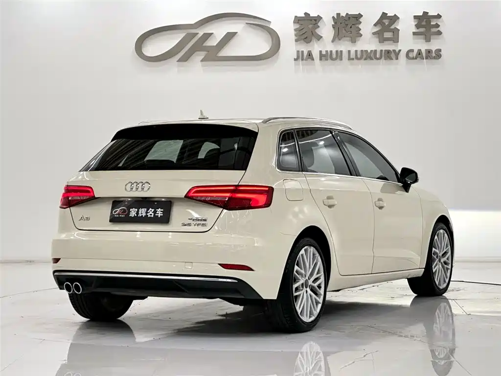 Audi A3 2018 30 Sportback 35 TFSI