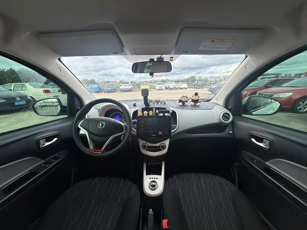 Changan Benben E-Star — миниатюра 13