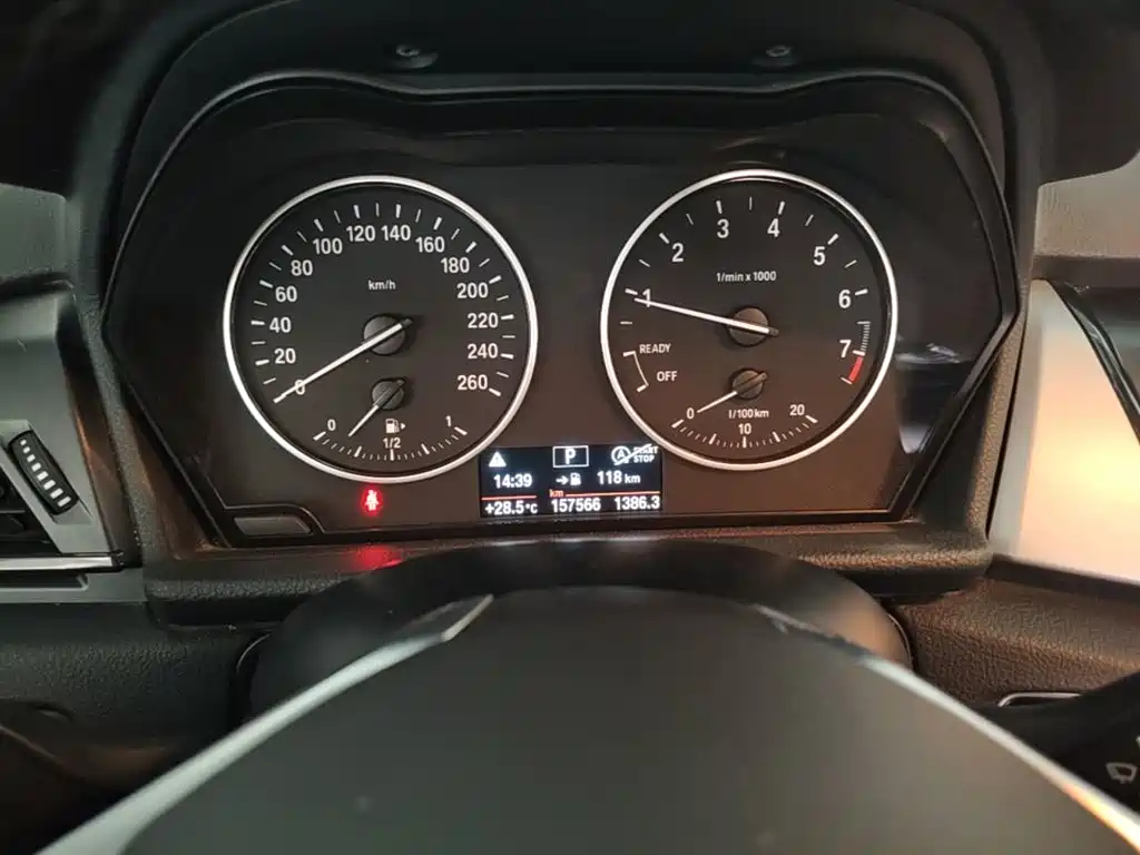 BMW 2 Series Active Tourer — миниатюра 12