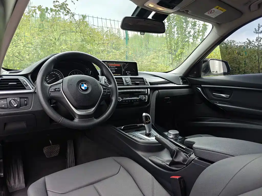 BMW 3 Series — миниатюра 12