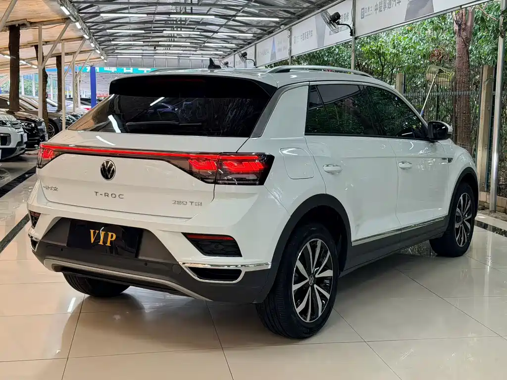 Volkswagen T-Roc — миниатюра 4