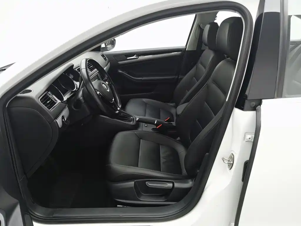 Volkswagen Sagitar — миниатюра 10