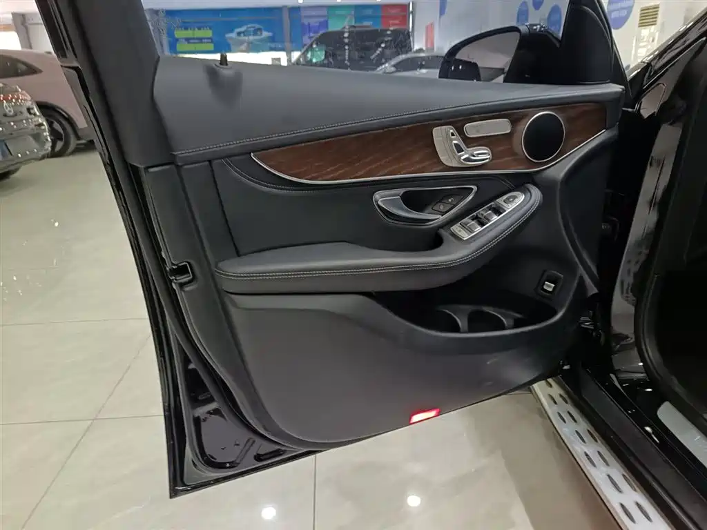 Mercedes-Benz GLC — миниатюра 14