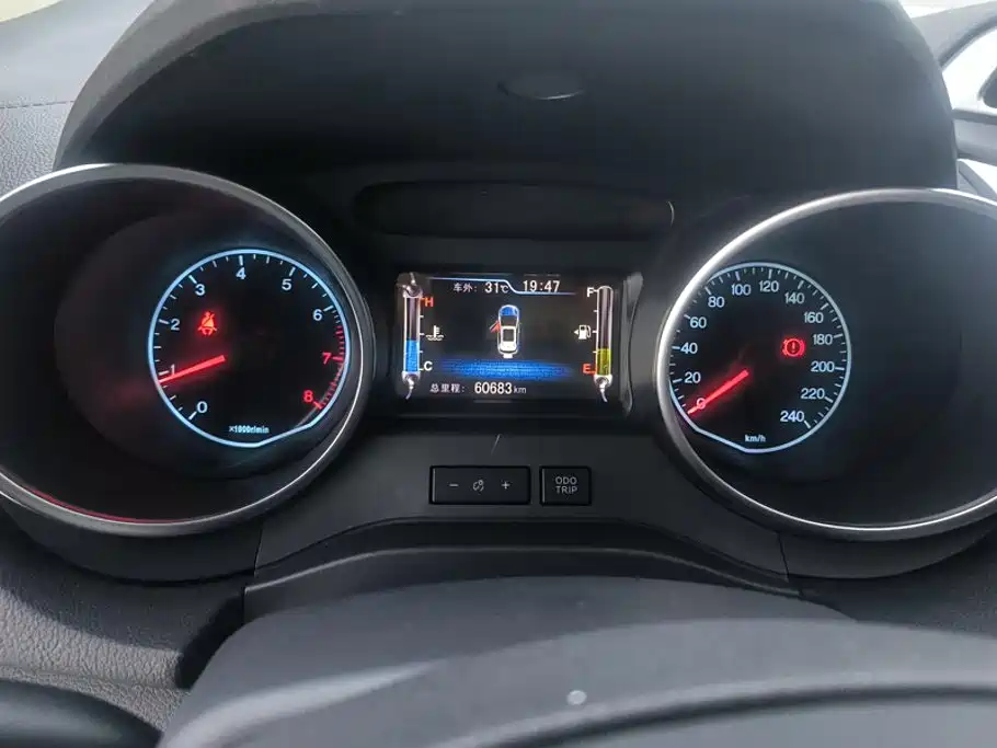 BYD Yuan — миниатюра 14