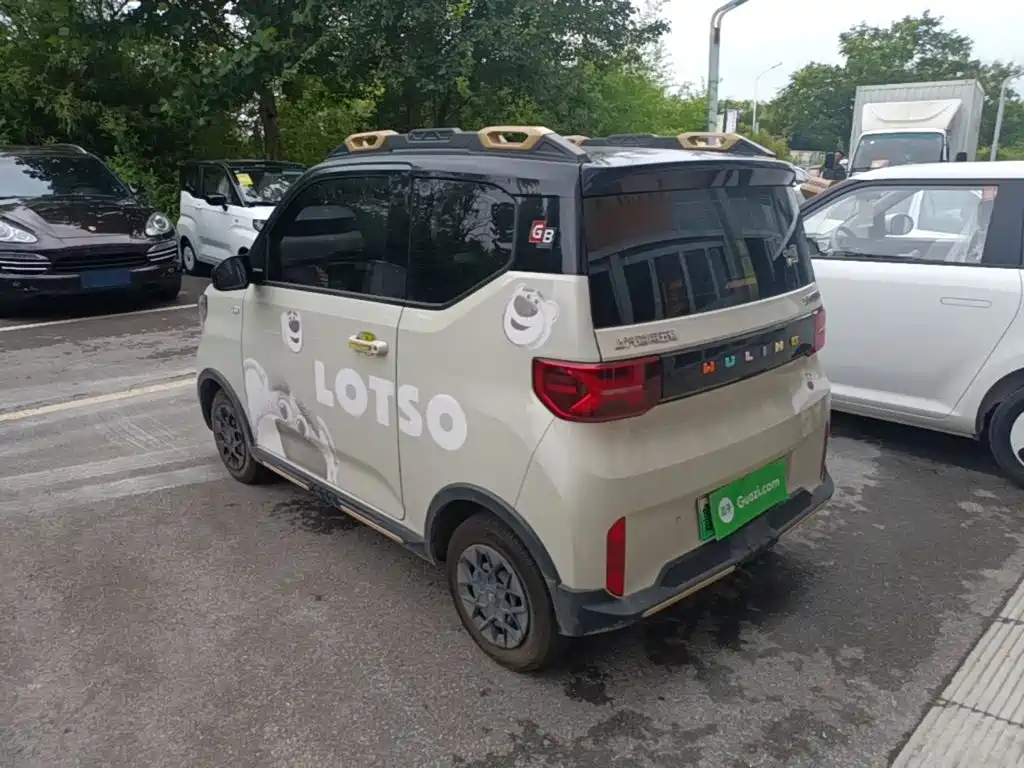 Wuling MINIEV — миниатюра 5