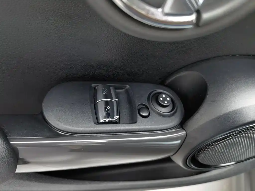 MINI Mini — миниатюра 9