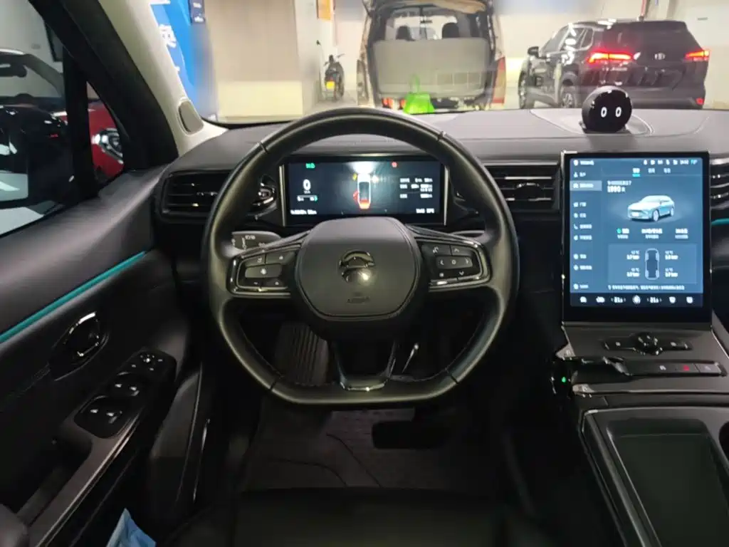NIO ES6 — миниатюра 11