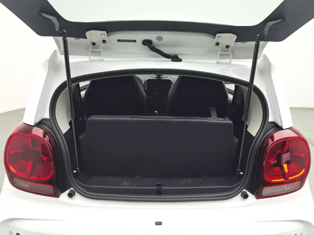 Roewe Clever — миниатюра 16