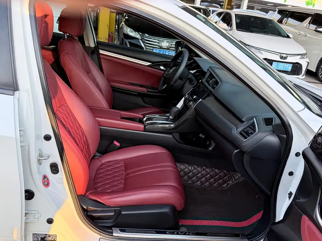 Honda Civic — миниатюра 9
