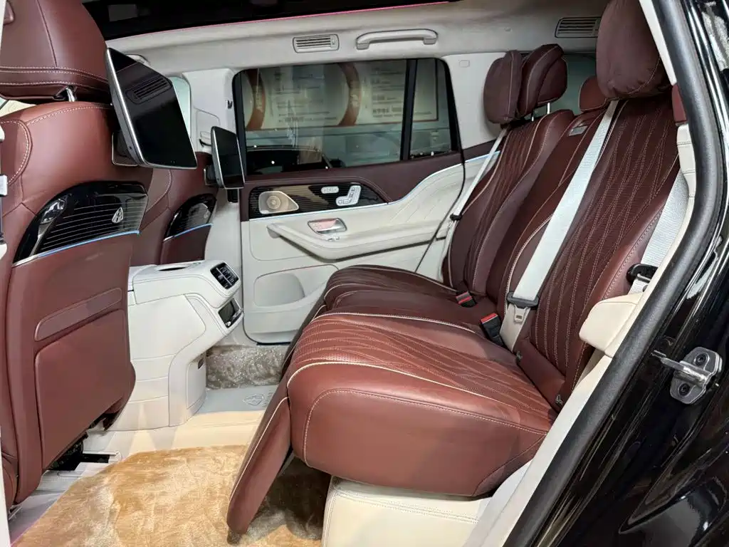 Mercedes-Benz GLS — миниатюра 24