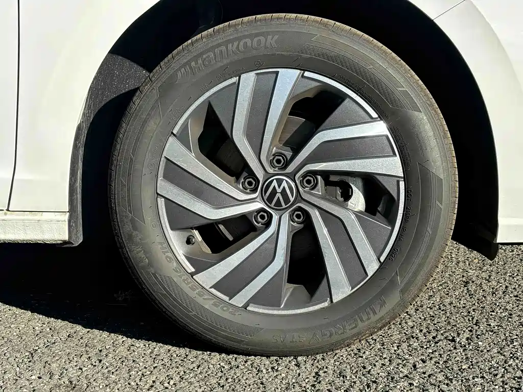 Volkswagen Bora — миниатюра 8