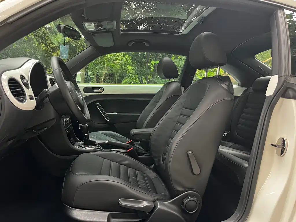 Volkswagen Beetle — миниатюра 7