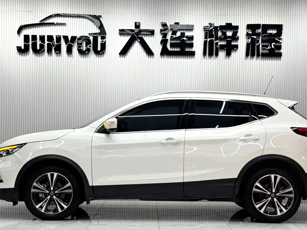 Nissan Qashqai — миниатюра 7