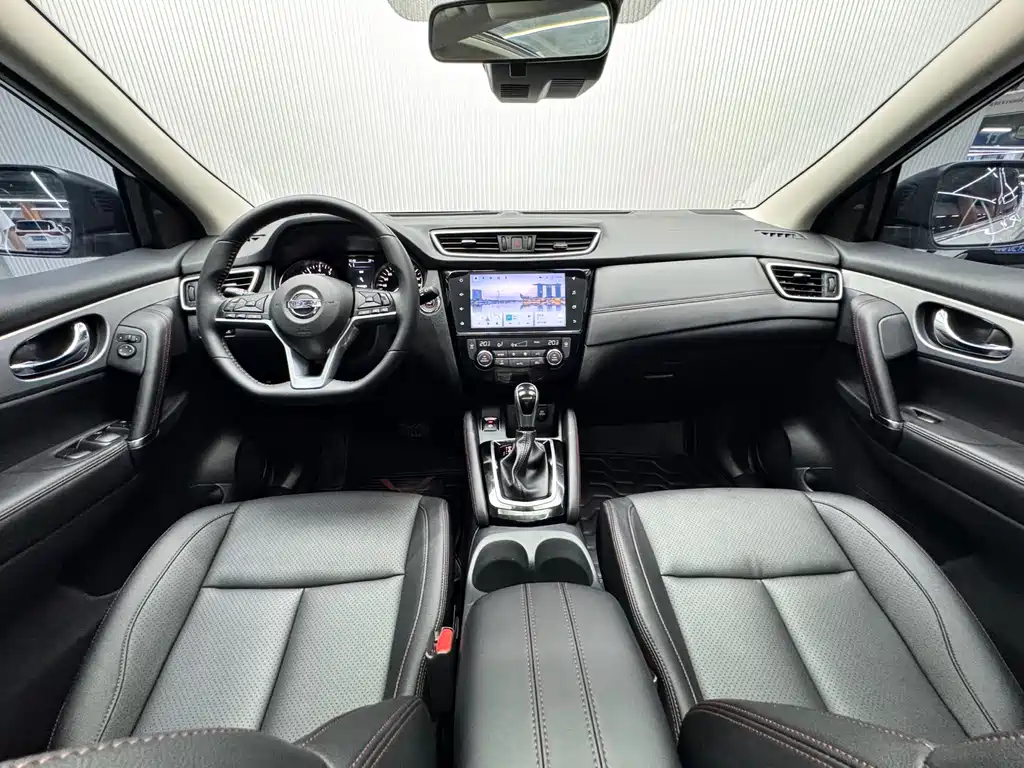 Nissan Qashqai — миниатюра 13