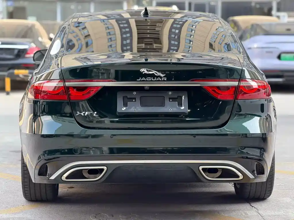 Jaguar XFL — миниатюра 8