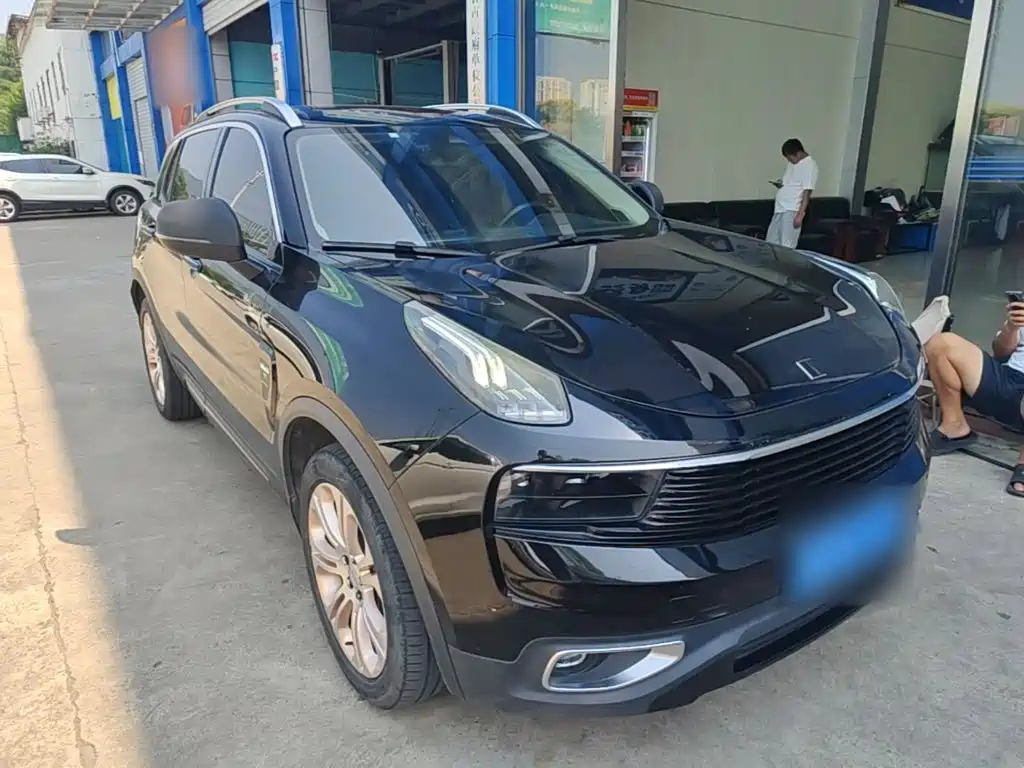 Lynk & Co 01 — миниатюра 4