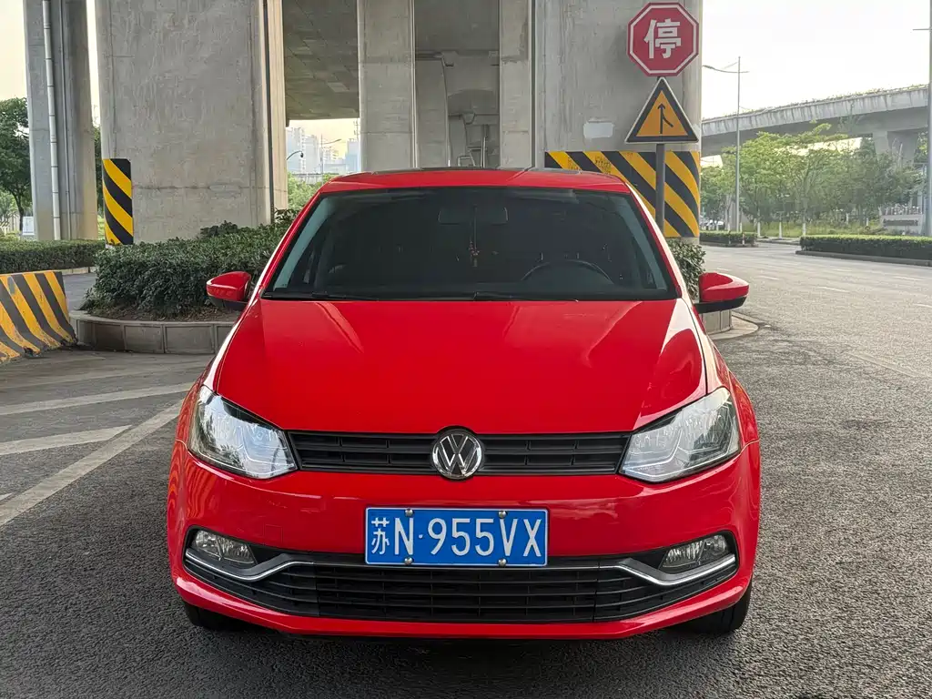 Volkswagen Polo 2016 1.6L AT Comfort