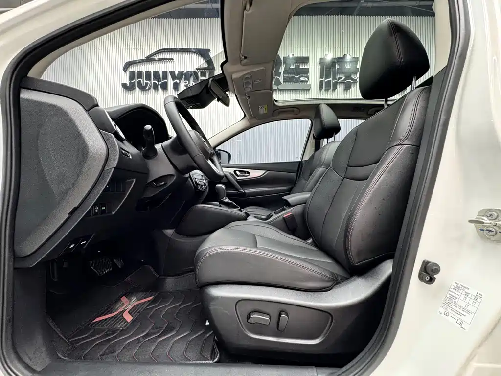 Nissan Qashqai — миниатюра 9