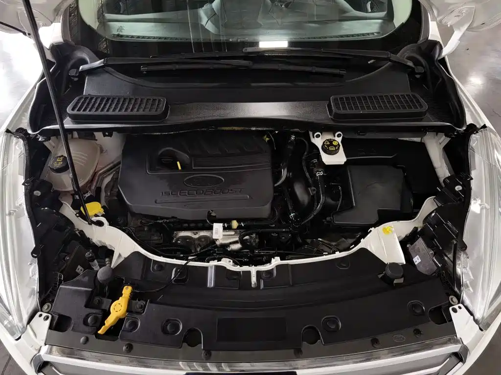 Ford Kuga — миниатюра 6