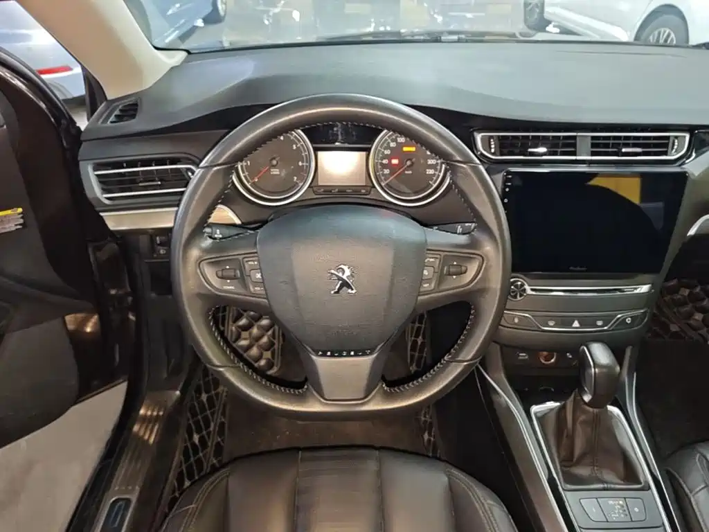 Peugeot 408 — миниатюра 11