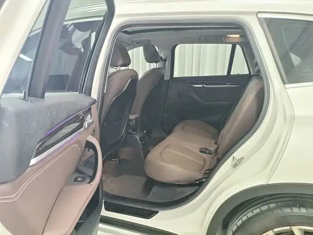 BMW X1 — миниатюра 11