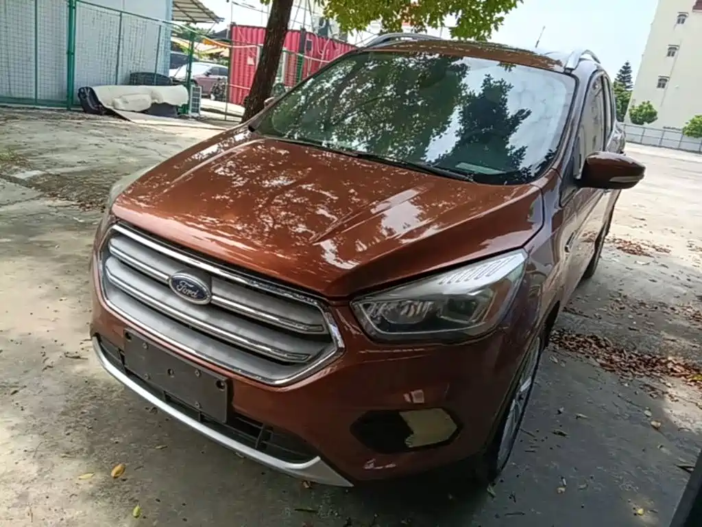 Ford Kuga — миниатюра 2