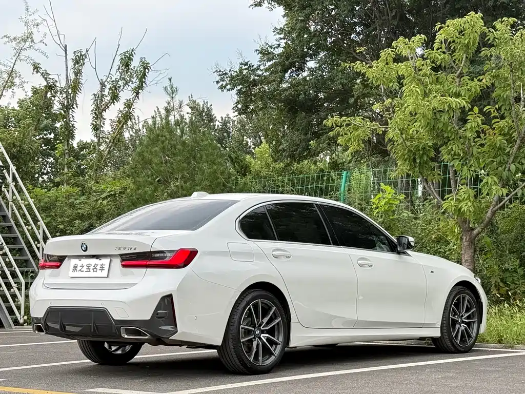 BMW 3 Series — миниатюра 14