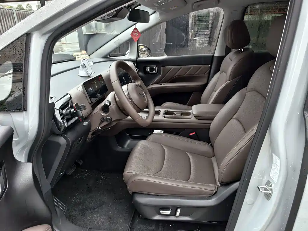 Wuling Звездный свет 730 Новая энергия — миниатюра 3