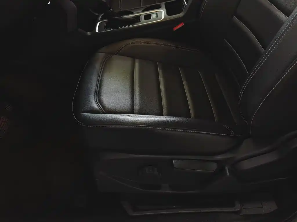 Ford Kuga — миниатюра 20
