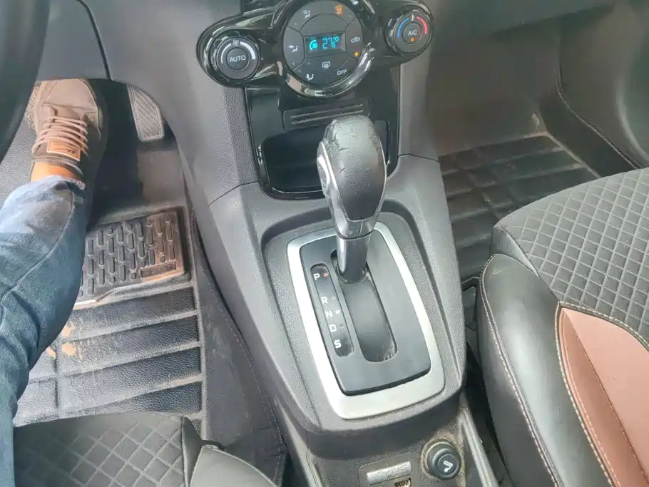 Ford Fiesta — миниатюра 16