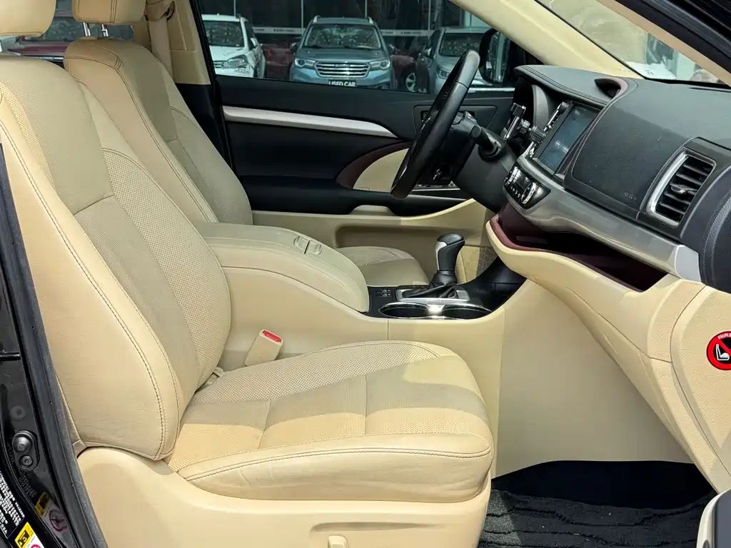 Toyota Highlander — миниатюра 13