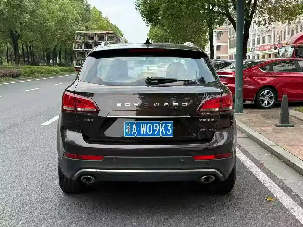 Borgward BX7 — миниатюра 4