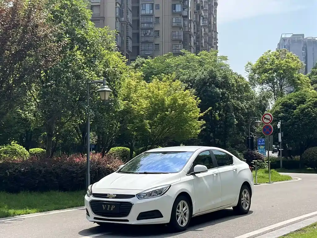 Chevrolet Cruze 2015 1.5L MT Elite