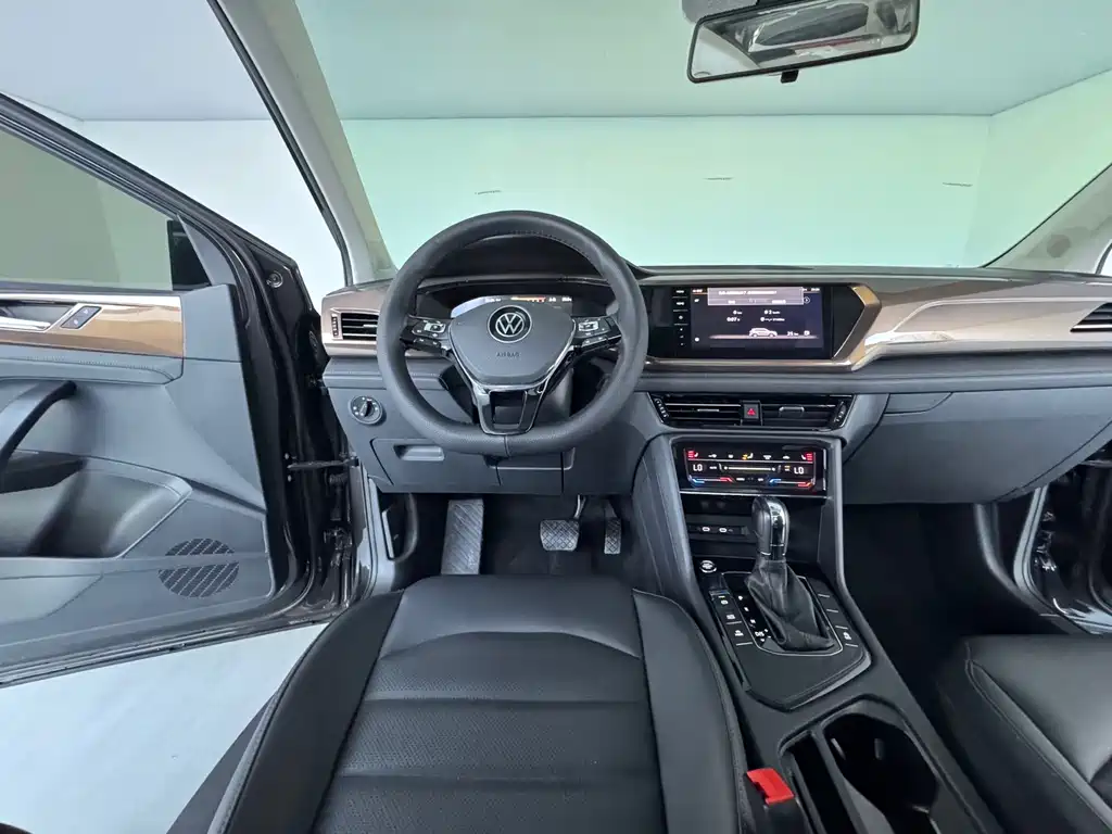 Volkswagen Tharu — миниатюра 15